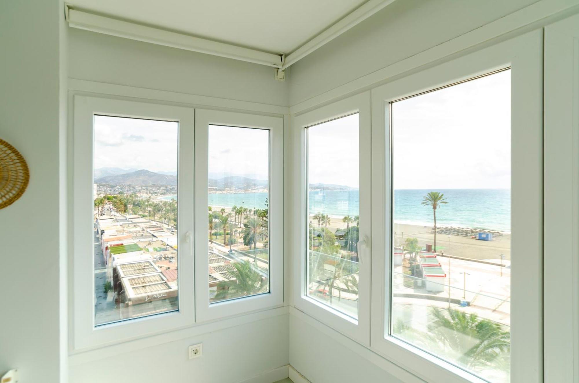 A&C Vistas Al Mar Luxury Διαμέρισμα Torre Del Mar Εξωτερικό φωτογραφία