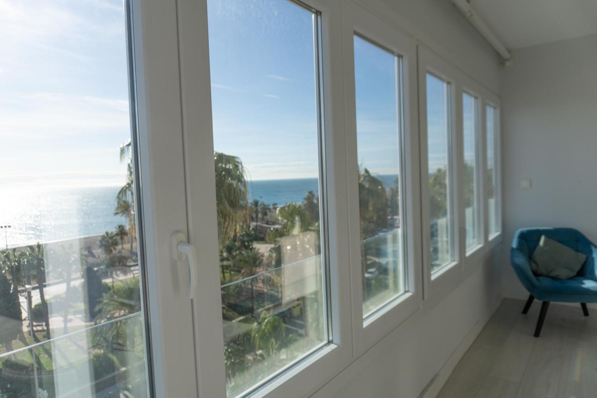 A&C Vistas Al Mar Luxury Διαμέρισμα Torre Del Mar Εξωτερικό φωτογραφία